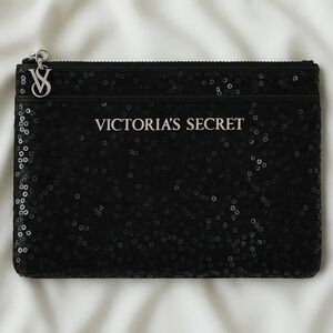 NWOT Victoria's Secret clutch